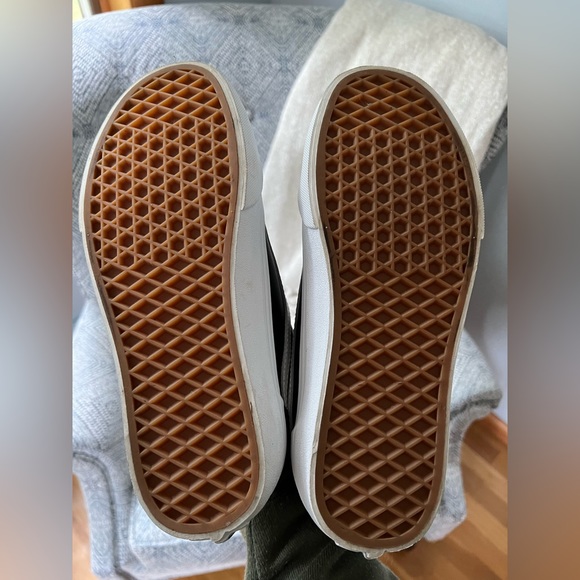 Vans Women’s Ward Deluxe Leather Low Top Sneaker, Size 8 - Picture 7 of 7